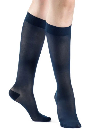 Sigvaris 783C Sheer, 30-40 mmHg, Knee High, Closed Toe - Image 5