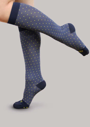 Ease Bold Patterned, 20-30 mmHg, Knee High, Closed Toe - Image 4