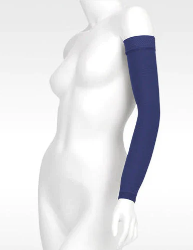 Juzo Soft MAX Arm Sleeve w/Silicone Dot Band, 20-30 mmHg (2001MXCGRSB) - Image 4