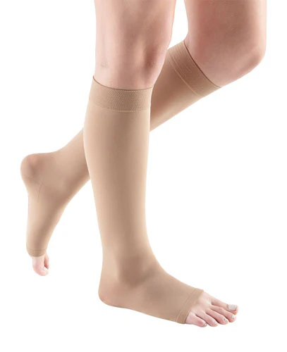 Mediven Comfort, 20-30 mmHg, Extra-Wide Calf Knee High, OT - Image 2