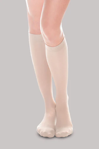Therafirm Sheer Ease Women's Knee Highs, 20-30 mmHg, Closed Toe - Image 4
