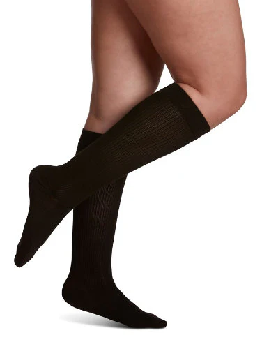 Sigvaris 146C Casual Cotton for Women, 15-20 mmHg, Knee High - Image 4