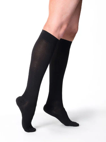 Sigvaris 233C Cotton for Women, 30-40 mmHg, Knee High, Closed Toe - Image 2