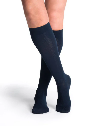 Sigvaris 233C Cotton for Women, 30-40 mmHg, Knee High, Closed Toe - Image 3