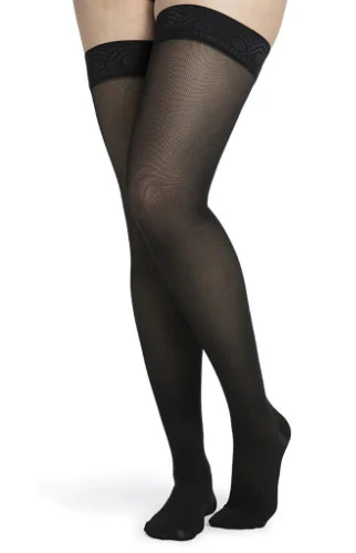 Sigvaris 752N Medium Sheer, 20-30 mmHg, Thigh High, Closed Toe - Image 3