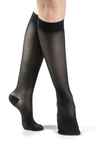 Sigvaris 782C Sheer, 20-30 mmHg, Knee High, Closed Toe - Image 8