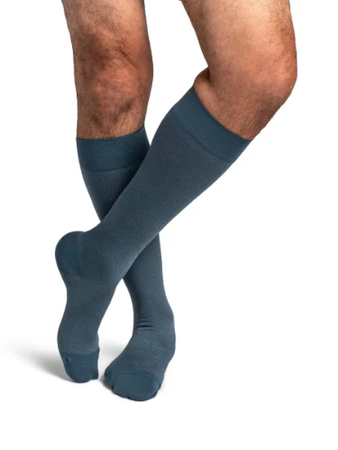 Sigvaris 832CW Microfiber Patterns Men's Knee High, 20-30 mmHg - Image 8