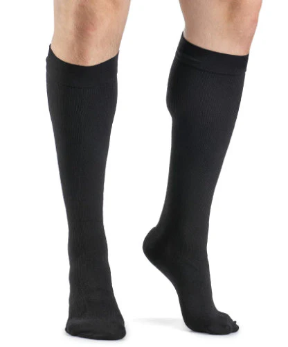 Sigvaris 921C Men's Dynaven Opaque Ribbed, 15-20 mmHg, Knee High, Closed Toe - Image 2