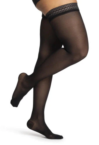 Sigvaris 982N Women's Dynaven Sheer, 20-30 mmHg, Thigh High, Closed Toe - Image 2