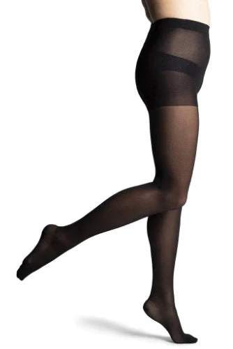 Sigvaris 982P Women's Dynaven Sheer, 20-30 mmHg, Pantyhose, Closed Toe - Image 2