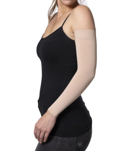 Sigvaris Secure Armsleeve (562A) 20-30 mmHg, Silicone Dot Band - Image 3